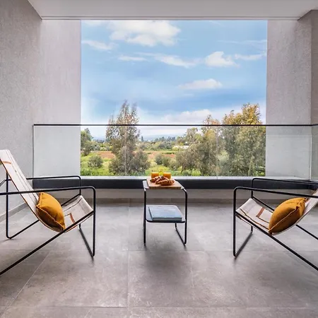 Sunset Gardens Apartment