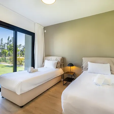 Sunset Gardens Apartment *