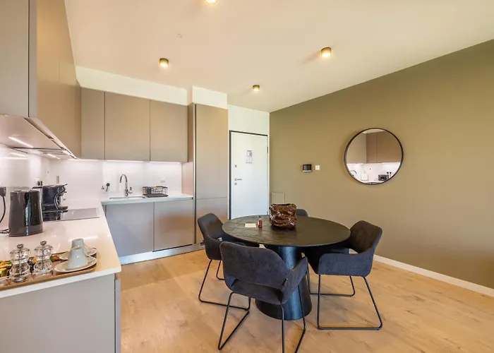 Sunset Gardens * Limasol