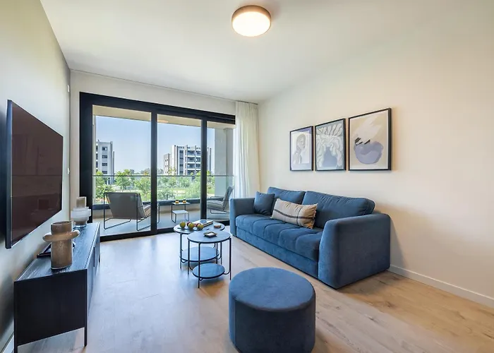 Sunset Gardens Apartment *